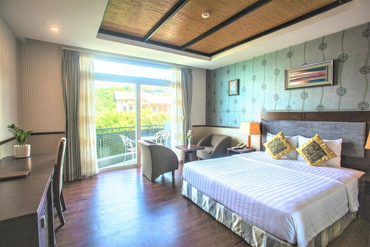 Room 5 of 56
