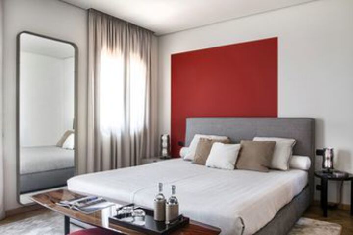 Room 25 of 71