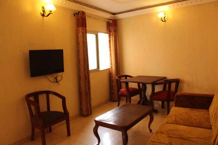 Room 10 of 23