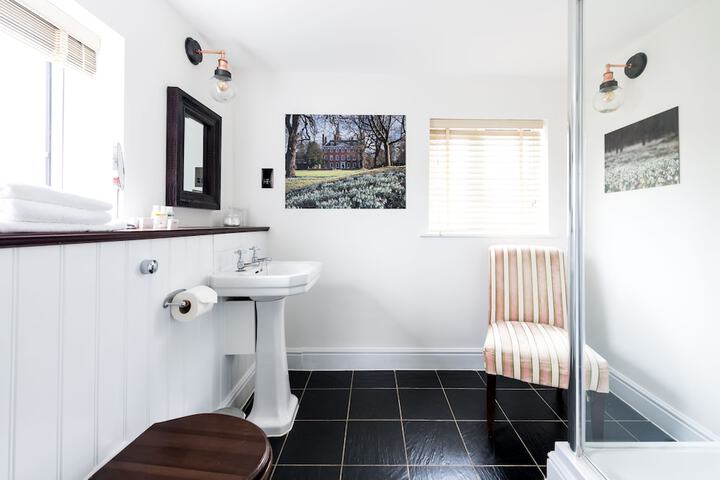 Bath Interior