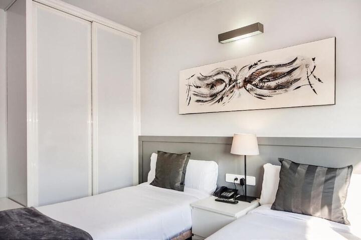 Room 20 of 42