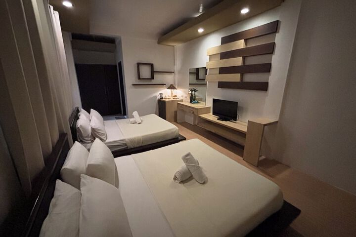 Room 22 of 42
