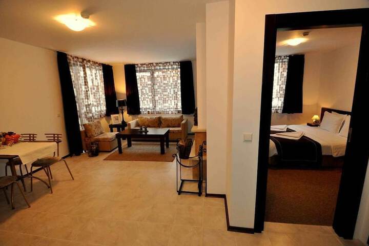 Room 4 of 56
