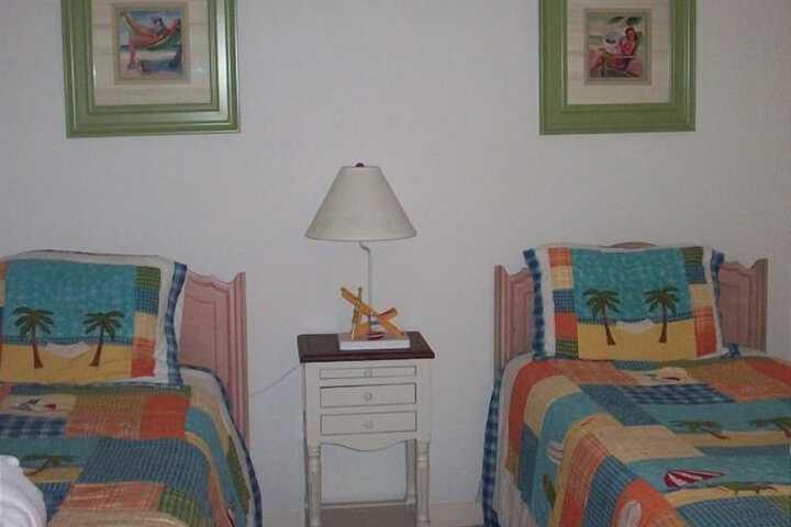 Room 17 of 138