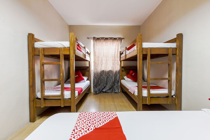 Room 70 of 84