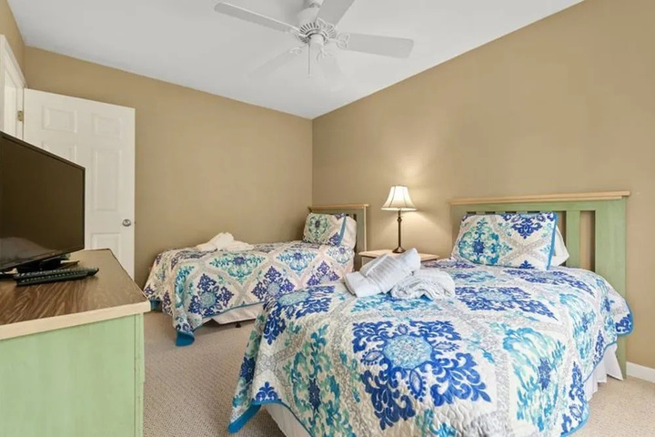 Room 3 of 21