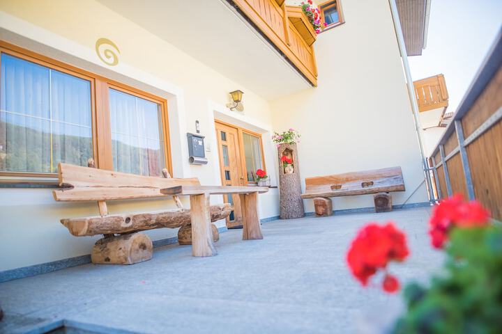 Sundeck 43 of 46