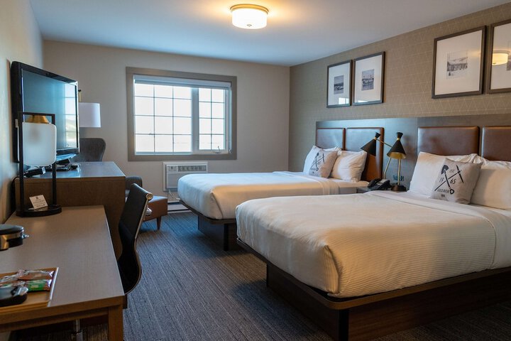Room 13 of 37