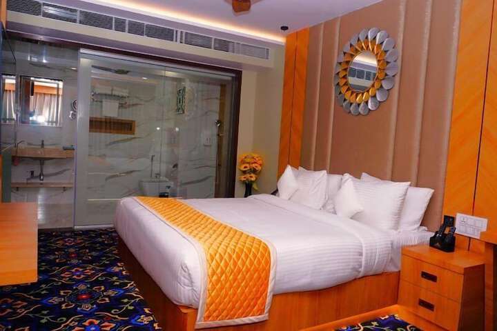 Room 12 of 46