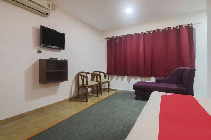 Room 3 of 13