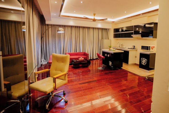 Room 10 of 49