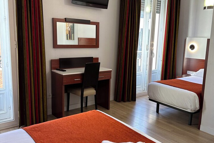 Room 18 of 68