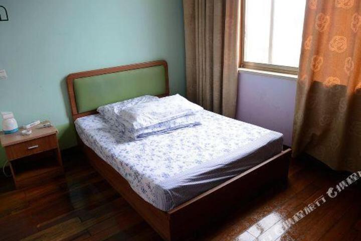 Pingping Hotel