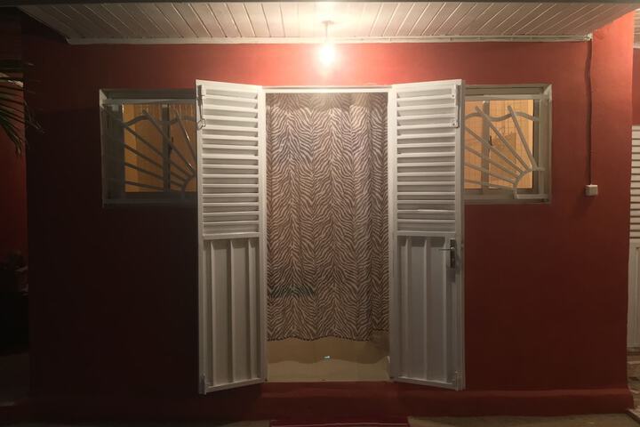 Room 11 of 27