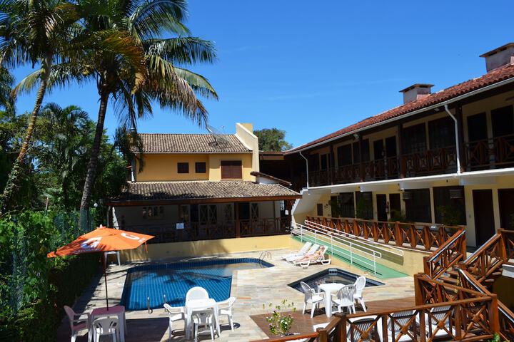 Pool Hotel