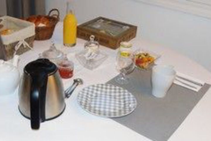 Breakfast/Coffee Service 7 of 27