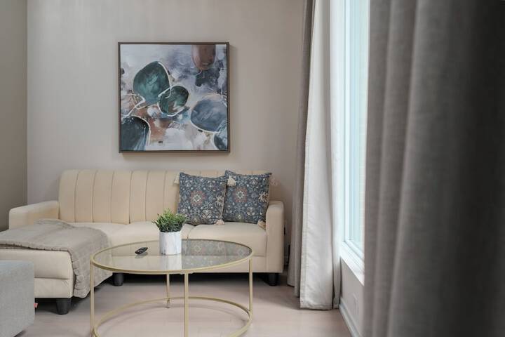 Room 17 of 24