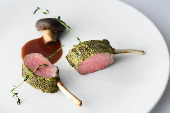 Dining 58 of 82