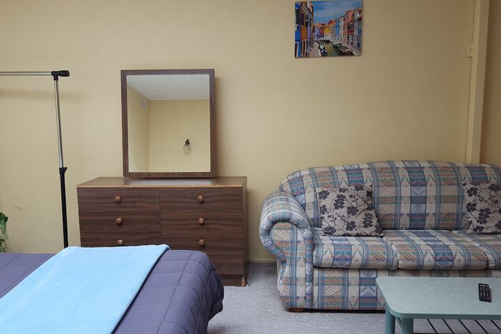 Room 16 of 46