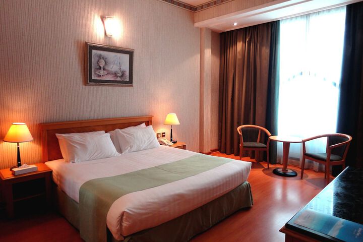 Room 14 of 71