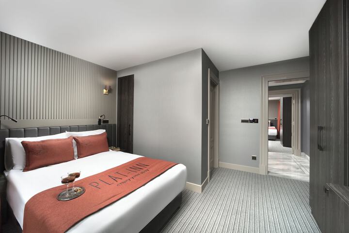 Room 16 of 41