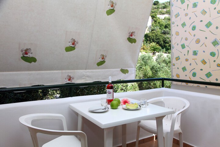 Terrace/Patio 6 of 9