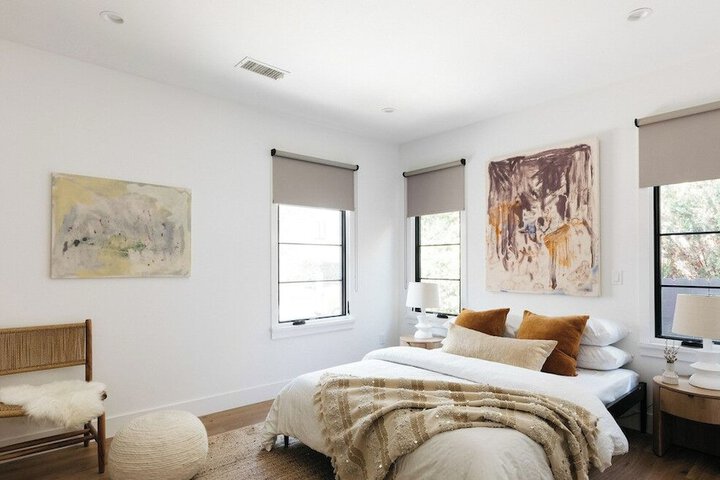 Room 4 of 20