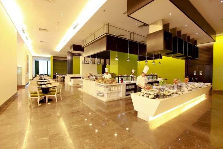 Breakfast area