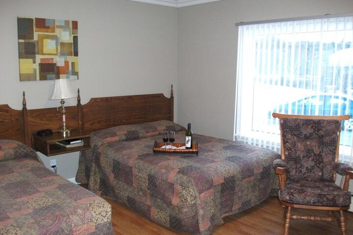 Room 9 of 35