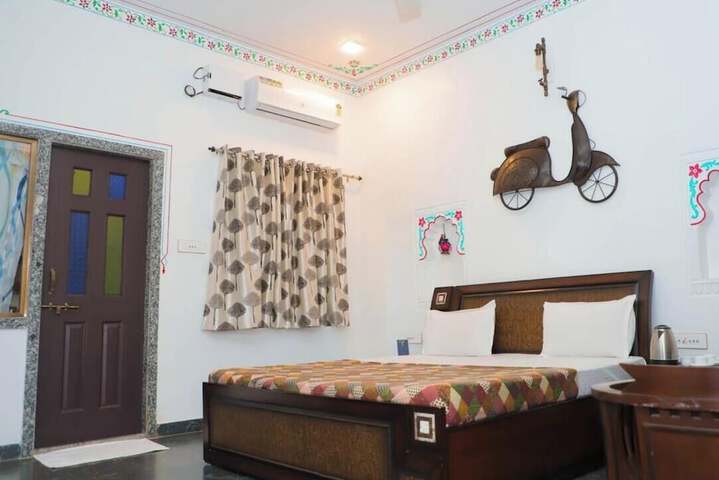 Room 16 of 70