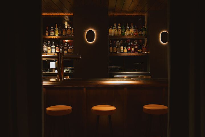 Lounge 57 of 72