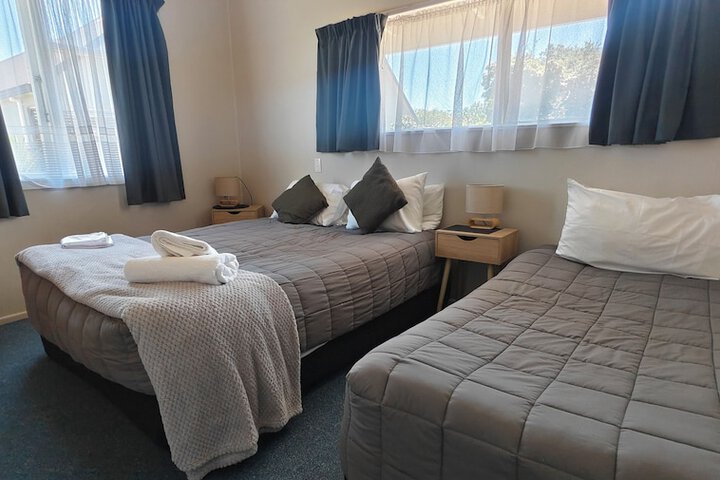 Room 4 of 18