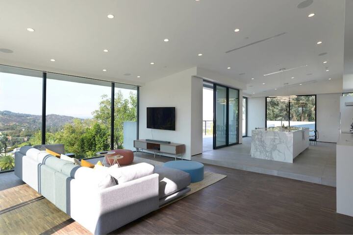 Photo of Beautifully Designed 3 BDR Architectural w Private Pool and Stunning