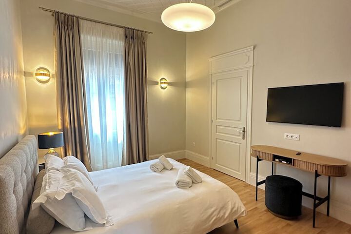 Room 34 of 95