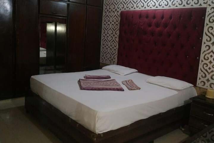 MoonSoon Hotel