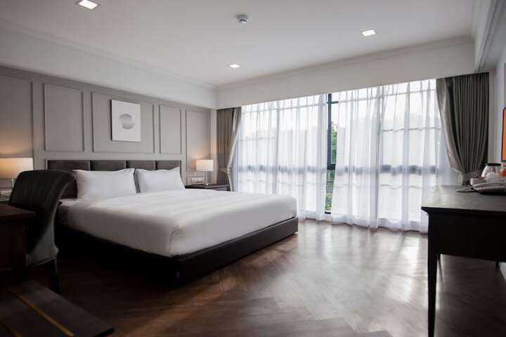 Room 34 of 67
