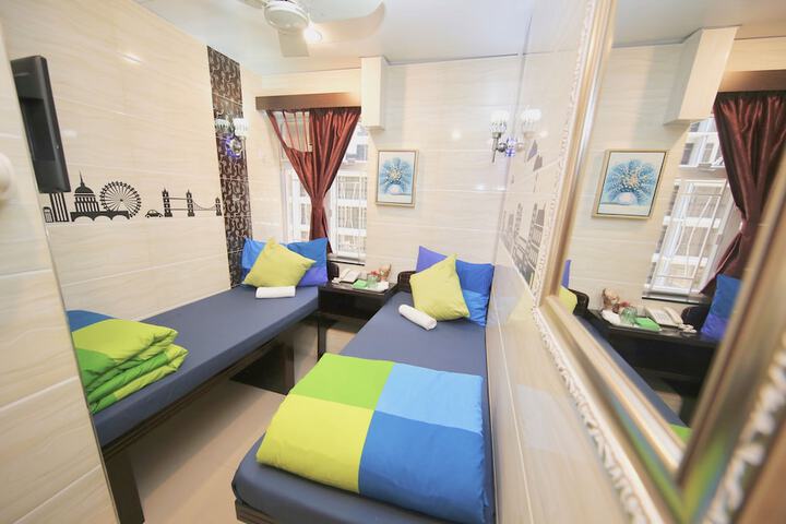 Room 57 of 119