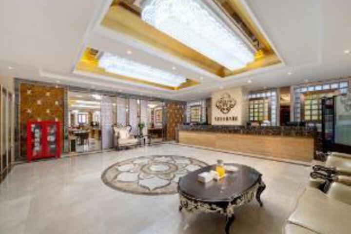 Wanda Spring Business Hotel (Daqing Saertu Wanda Plaza)