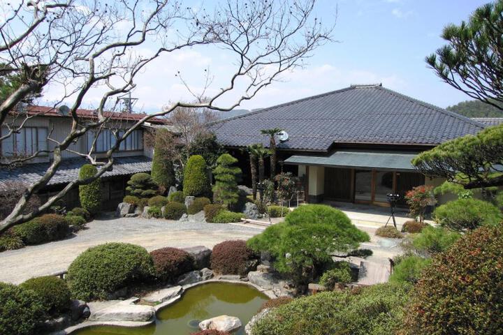 Momoyama