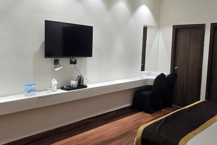 Room 12 of 55