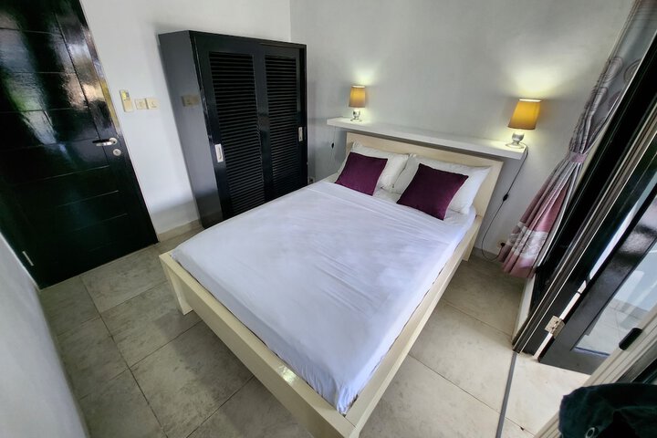 Room 17 of 111