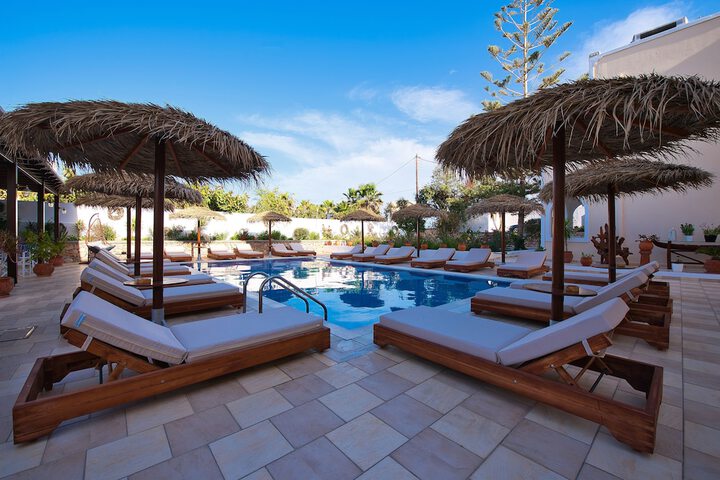 Pool 50 of 73