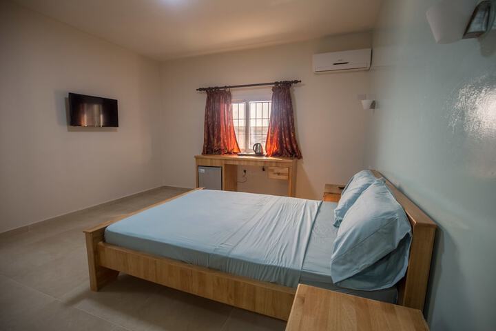 Room 7 of 42
