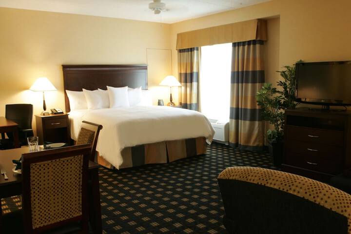 Room 12 of 90