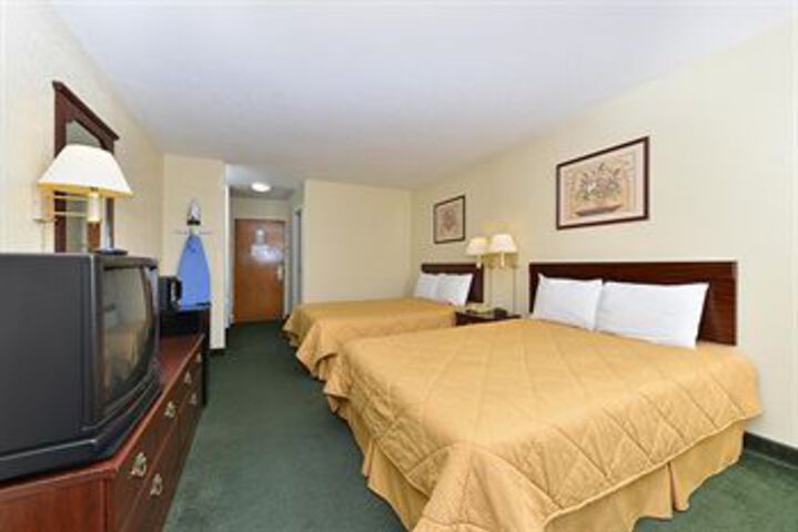 Room 5 of 6