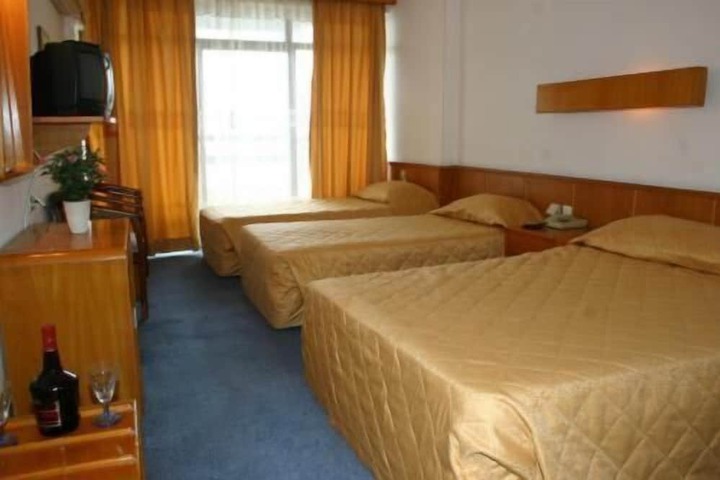 Room 11 of 41
