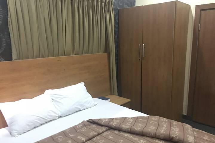 Room 12 of 15