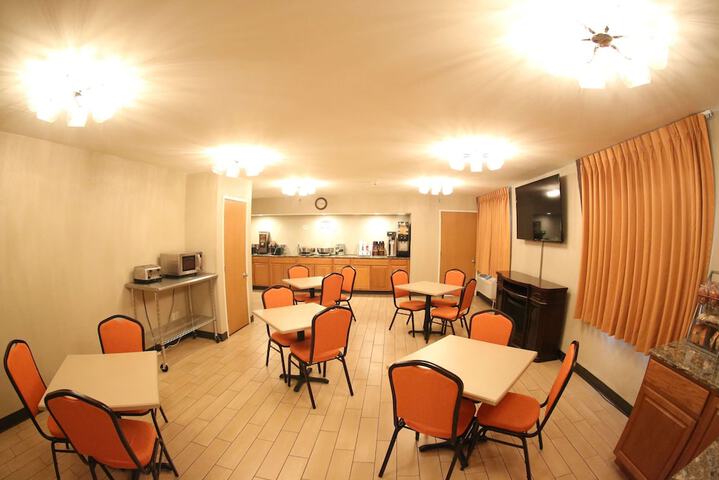 Breakfast/Coffee Service 25 of 26