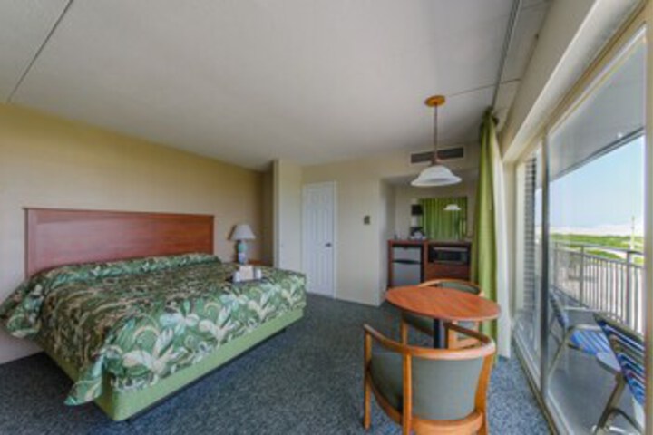 Room 19 of 216