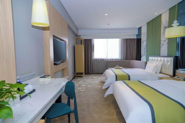 Room 9 of 26